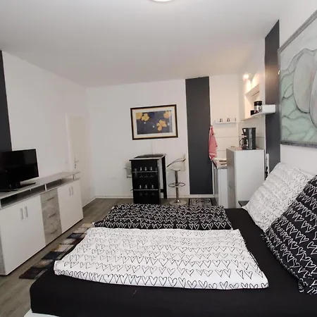 Schickes Ferienapartment In Habichtswald-ehlen Apartman